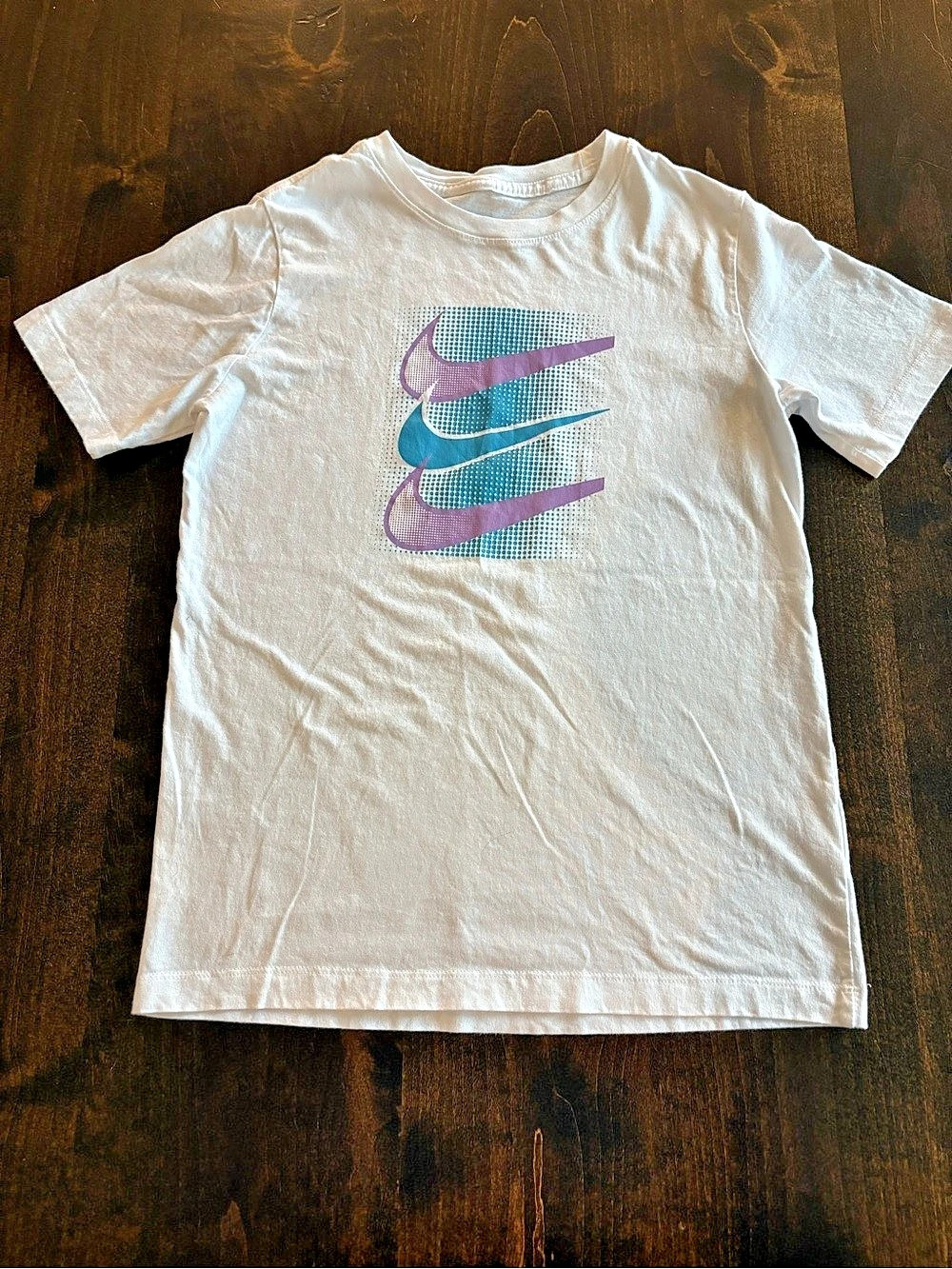 Nike The Nike Tee Girls Large White Graphic Tee